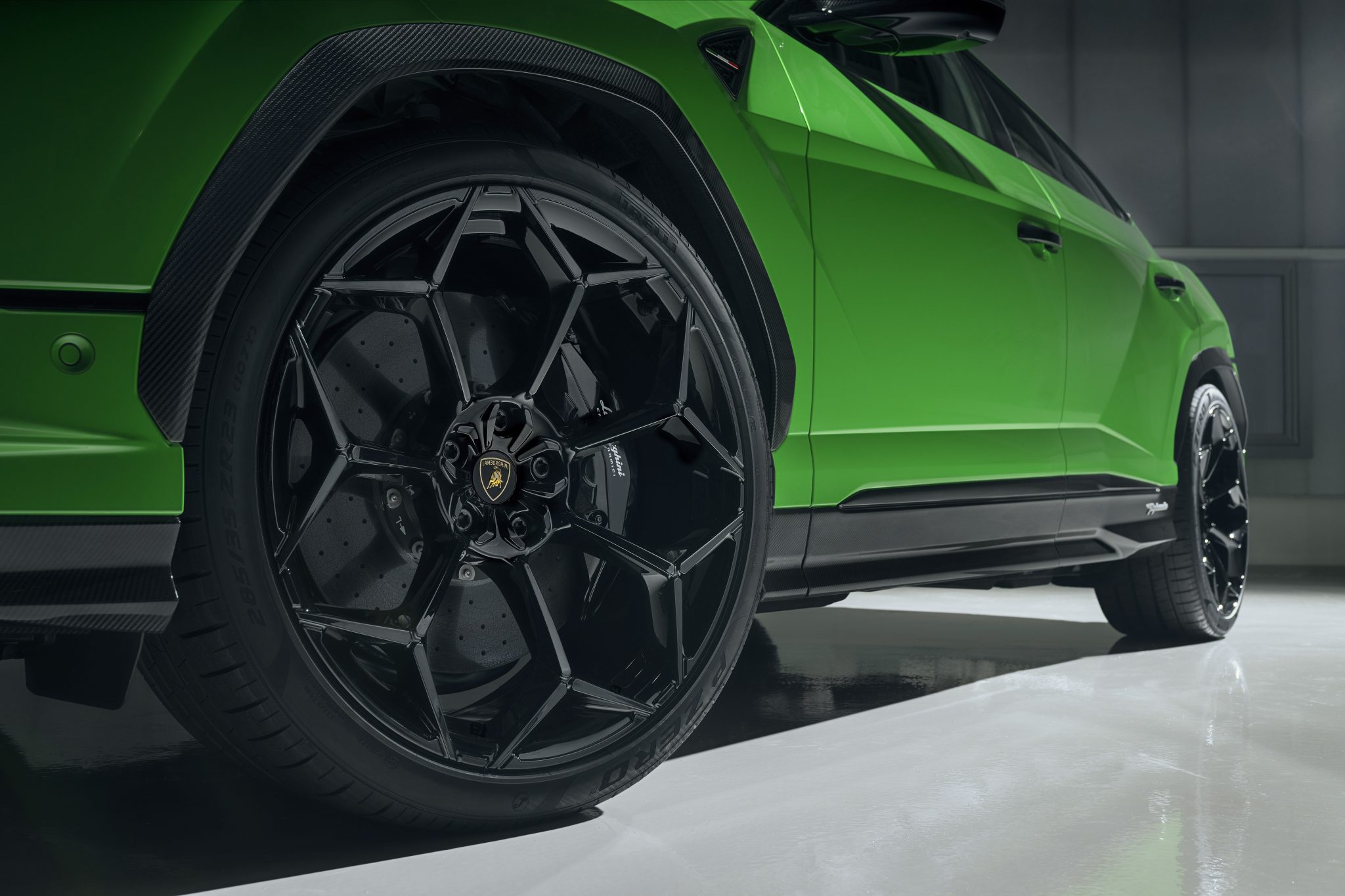 Opony Pirelli P Zero Trofeo R w Lamborghini Urus Performante