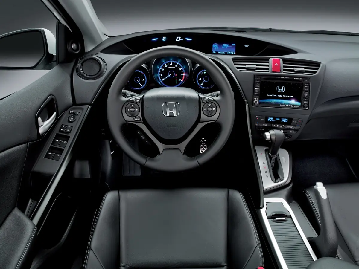 Honda Civic 9. generacji - wnętrze