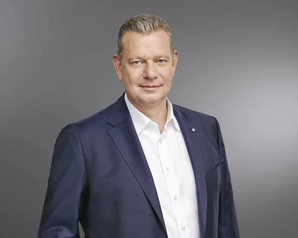 Prof. dr Peter Laier, Członek Zarządu ZF Friedrichshafen AG, odpowiedzialny za Dział Rozwiązań dla Pojazdów Użytkowych i Technologii Przemysłowych oraz Dział Produkcji Korporacyjnej, Fot. ZF
